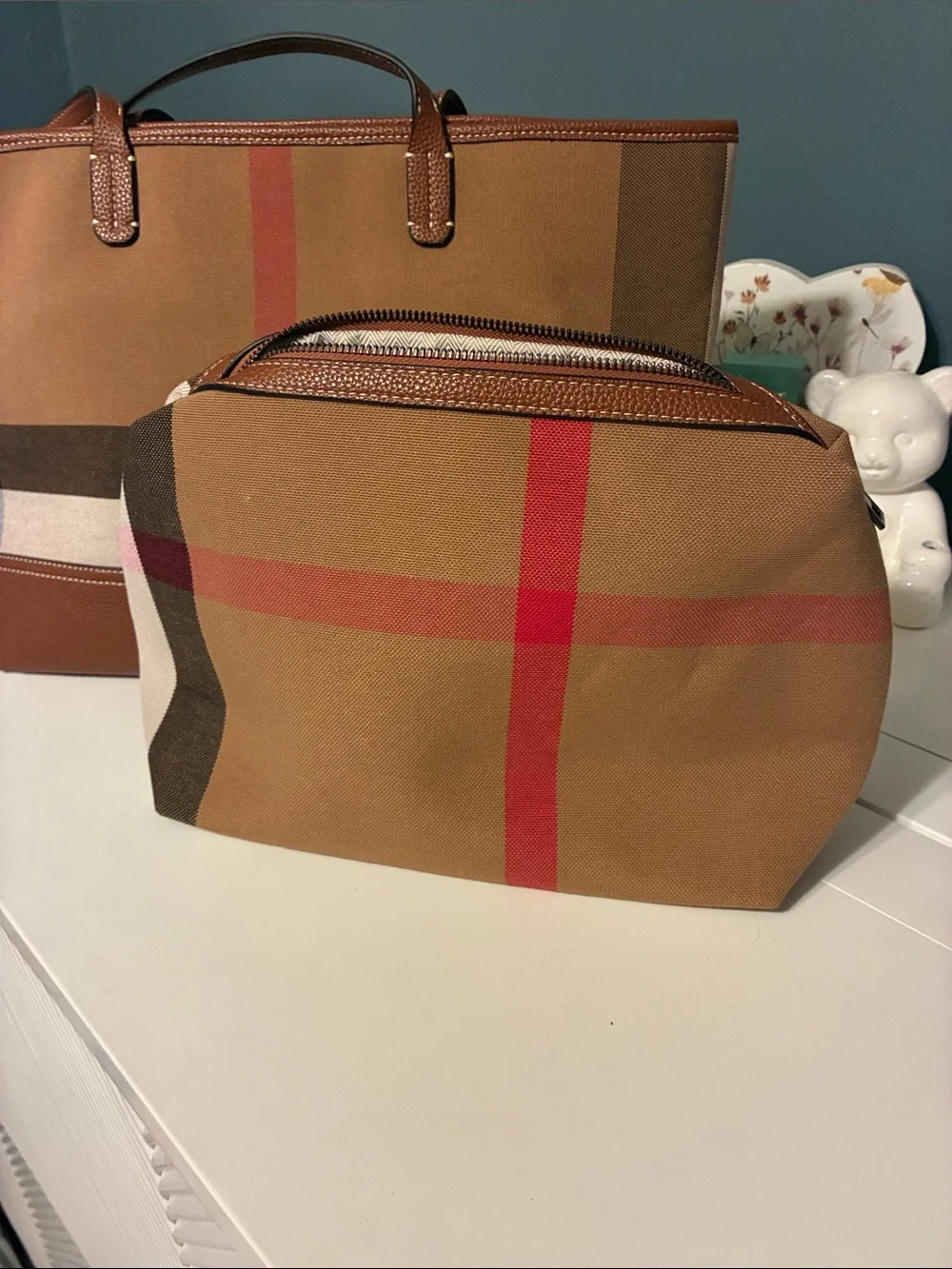 Classic Brown Plaid Tote Bag - Designer Style